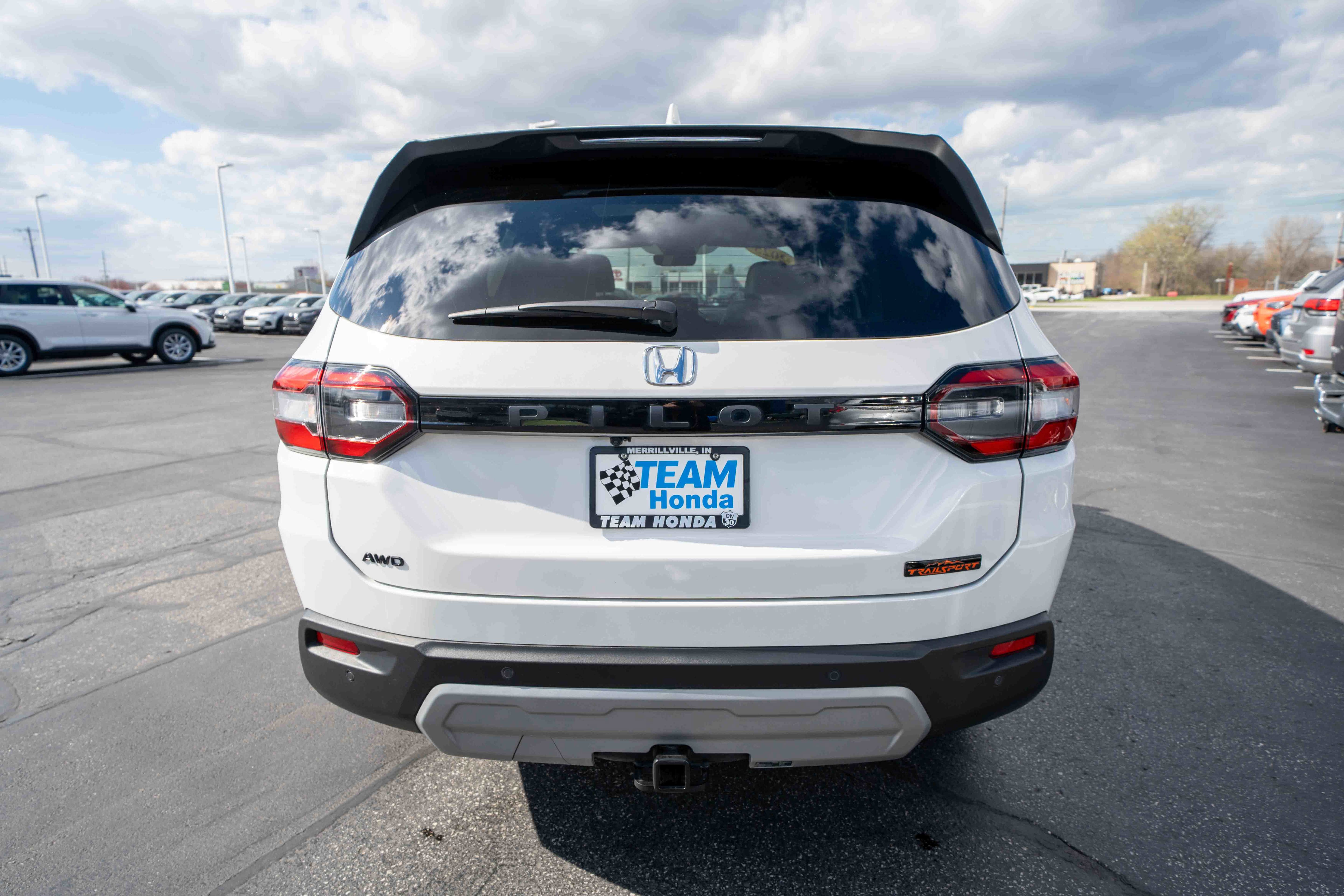 Certified 2025 Honda Pilot TrailSport image 5