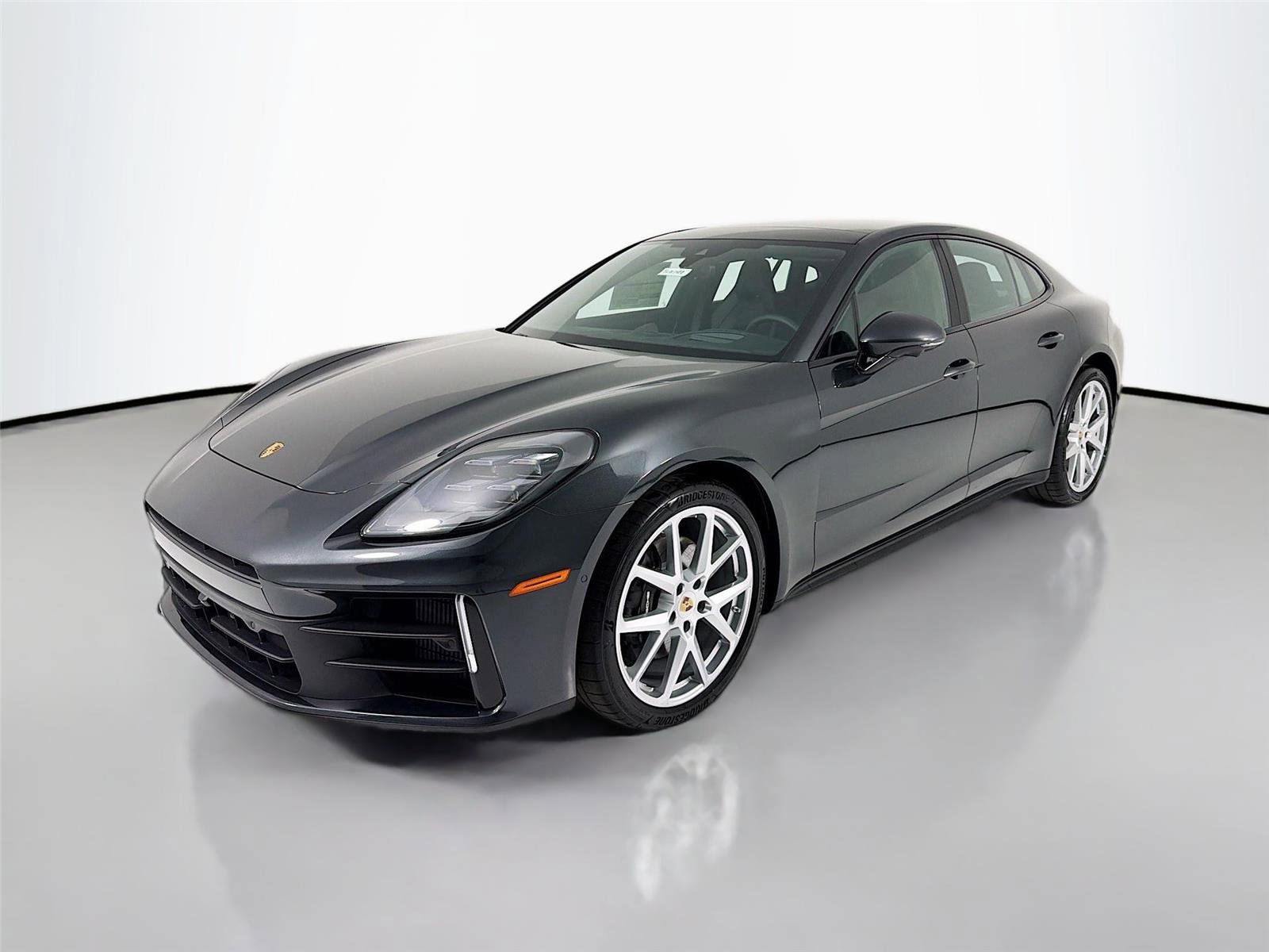 New 2025 Porsche Panamera 4