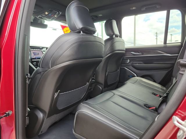 Used 2023 Jeep Grand Cherokee Overland image 12