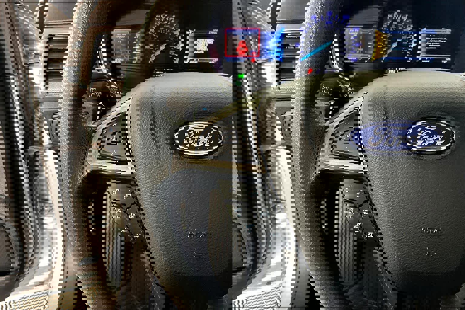 Used 2019 Ford Fusion SE image 23