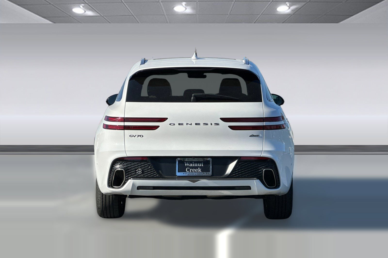 Used 2022 Genesis GV70 2.5T w/ Advanced Package image 9