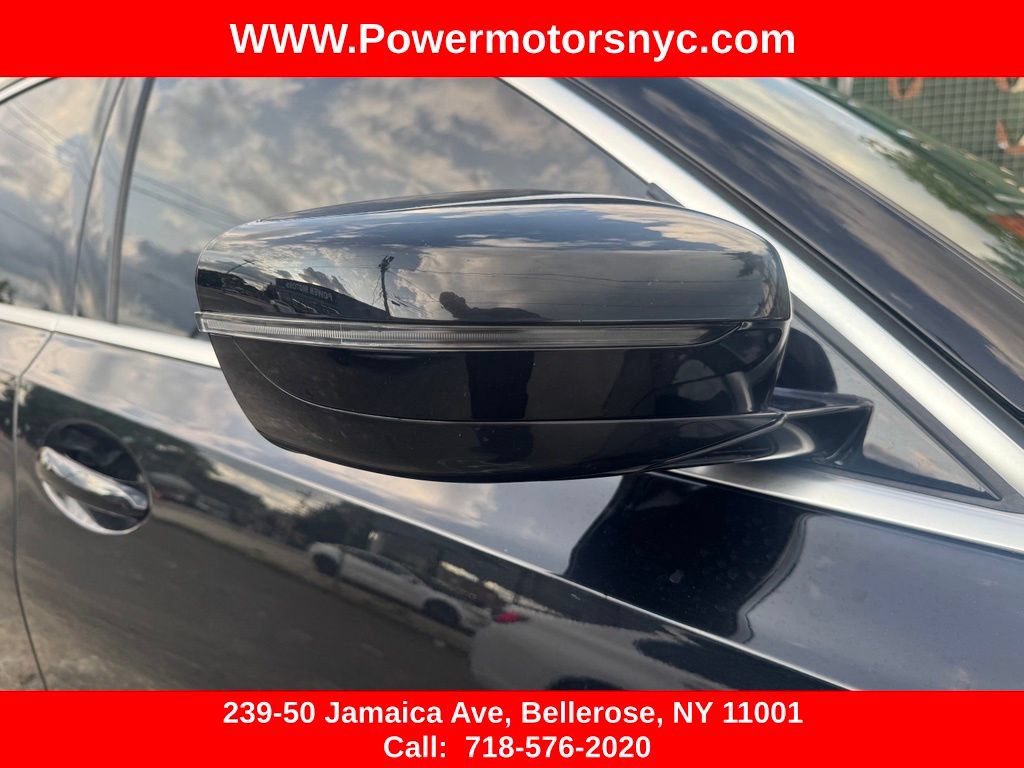 Used 2019 BMW 330i xDrive Sedan w/ Driving Assistance Package AWD/4WD image 16