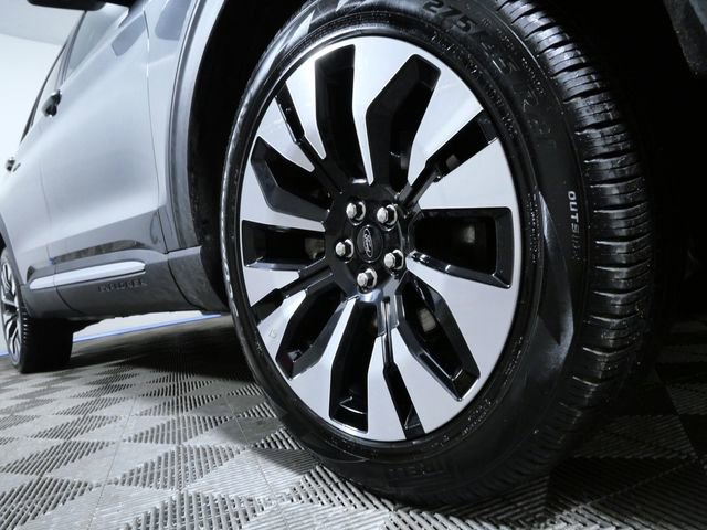 Certified 2025 Ford Explorer Platinum w/ LUX Leather Package AWD/4WD image 2