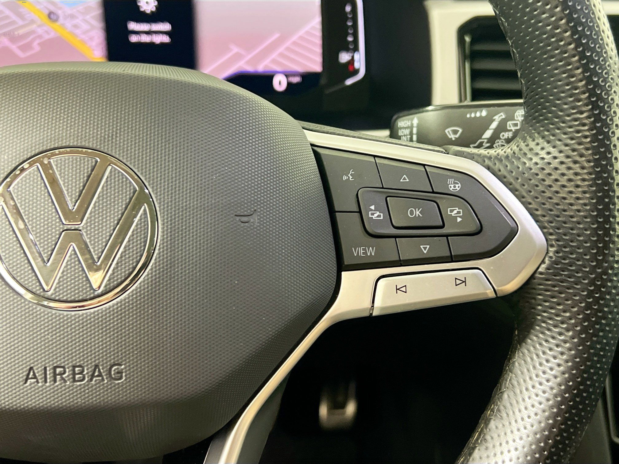 Used 2022 Volkswagen Atlas SEL Premium AWD/4WD image 19