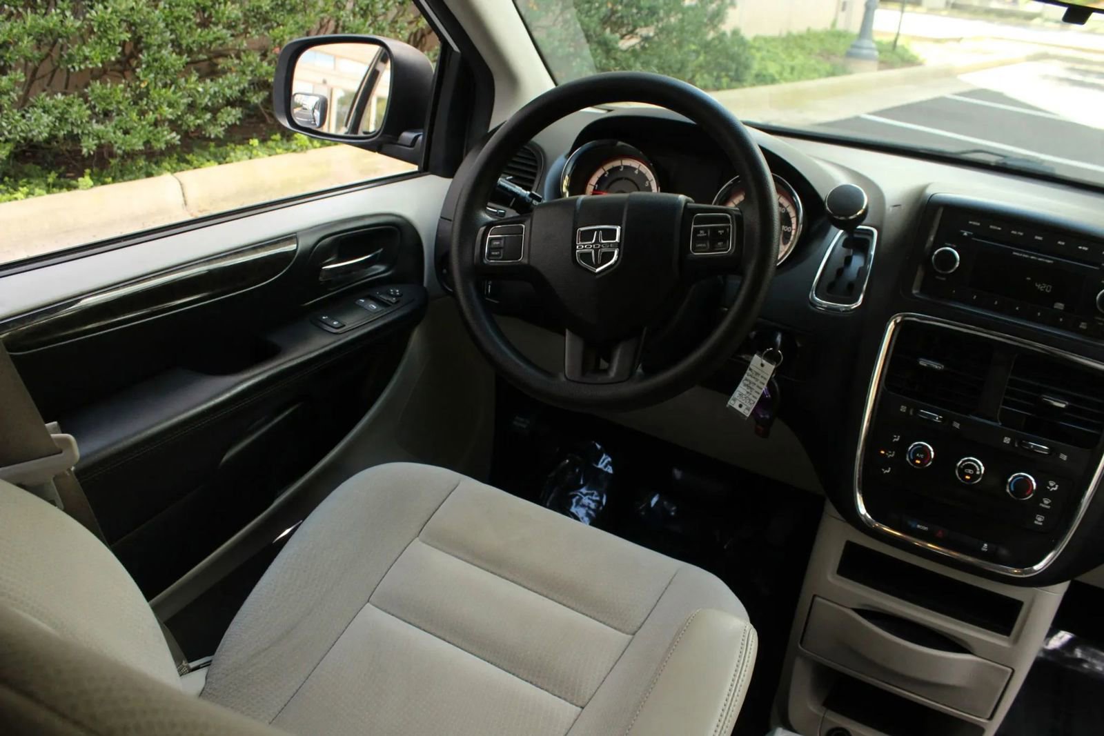 Used 2016 Dodge Grand Caravan SE w/ Quick Order Package 29E SE image 24