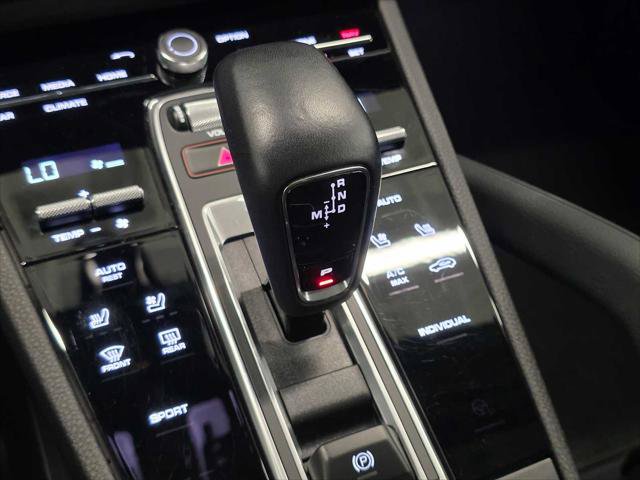 Used 2023 Porsche Cayenne AWD/4WD image 36