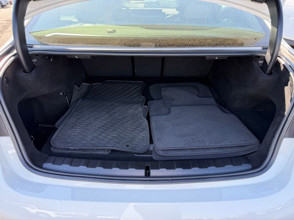 Used 2023 BMW 330e w/ M Sport Package image 7