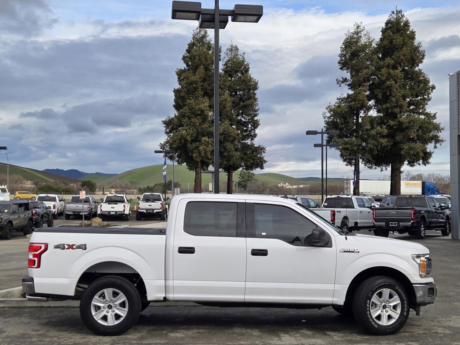 Used 2020 Ford F150 XLT image 3