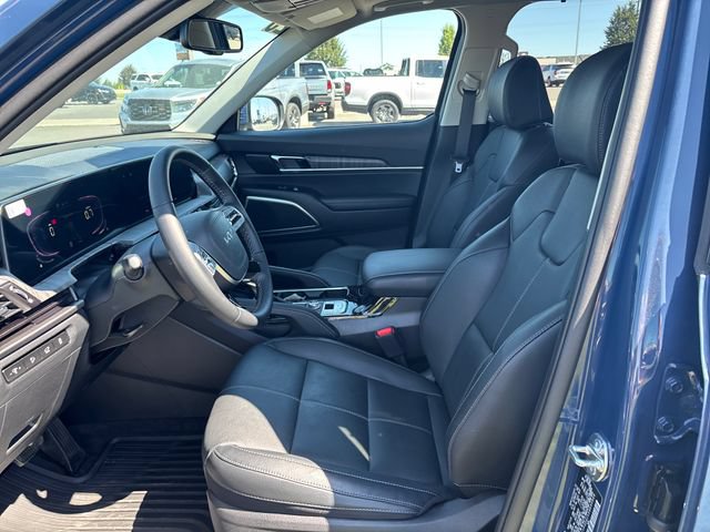 Used 2025 Kia Telluride EX w/ EX Captain's Chair Package AWD/4WD image 9
