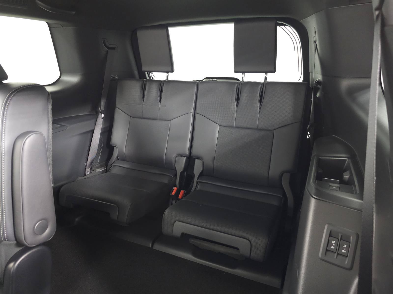 Certified 2025 Lexus GX 550 w/ Accessory Package (2T) AWD/4WD image 34