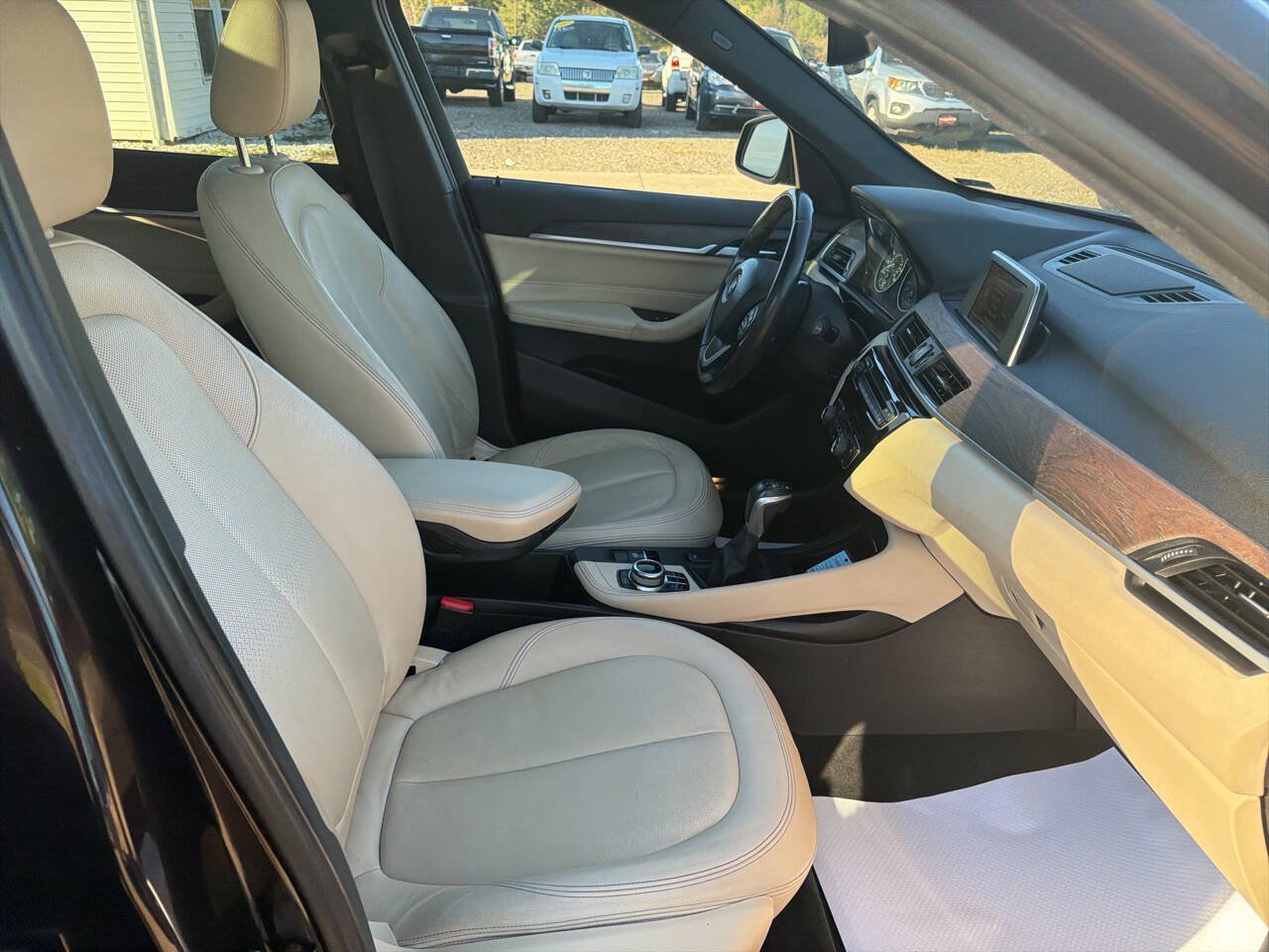 Used 2017 BMW X1 xDrive28i AWD/4WD image 18