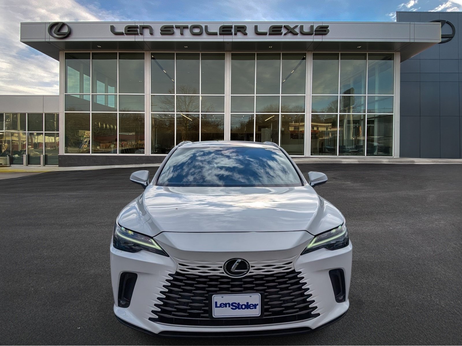 Used 2024 Lexus RX 350 Premium w/ Accessory Package (Z1) AWD/4WD image 8