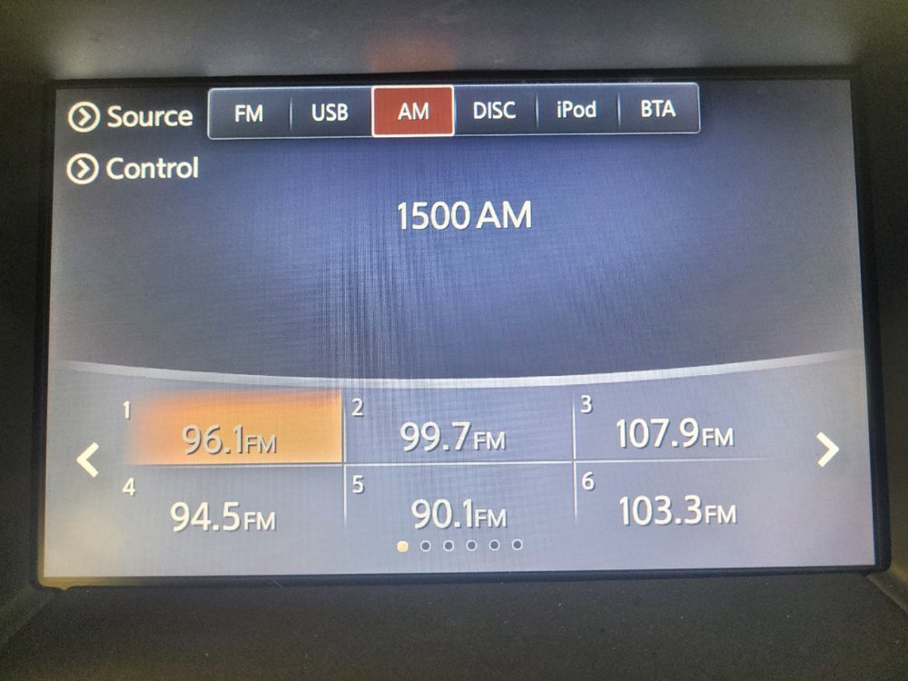 Used 2017 Nissan Pathfinder SV FWD image 25