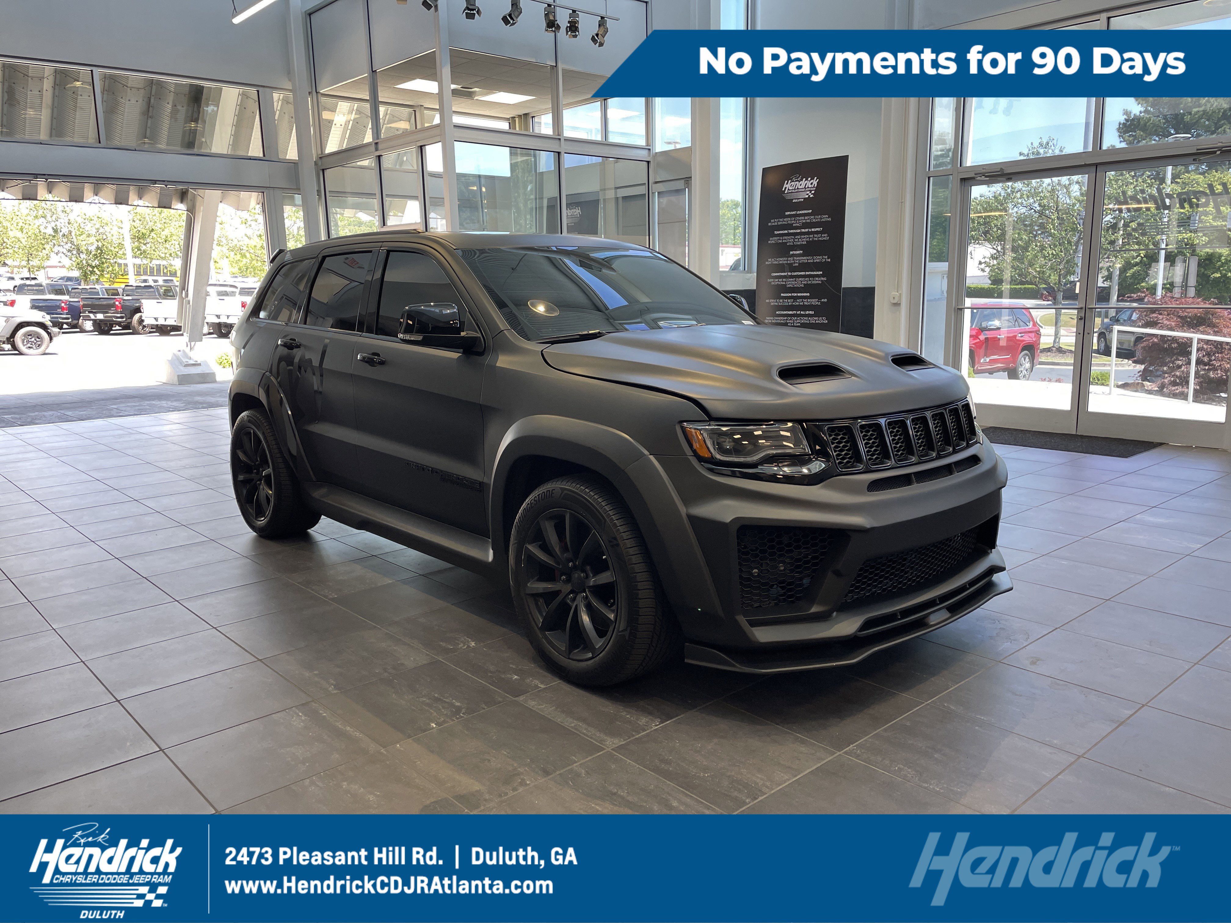 Used 2018 Jeep Grand Cherokee Trackhawk AWD/4WD image 1