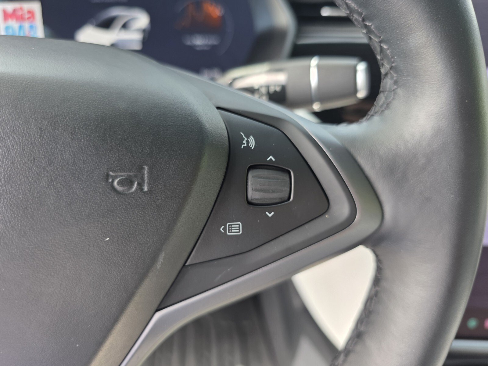 Used 2020 Tesla Model X Long Range AWD/4WD image 19