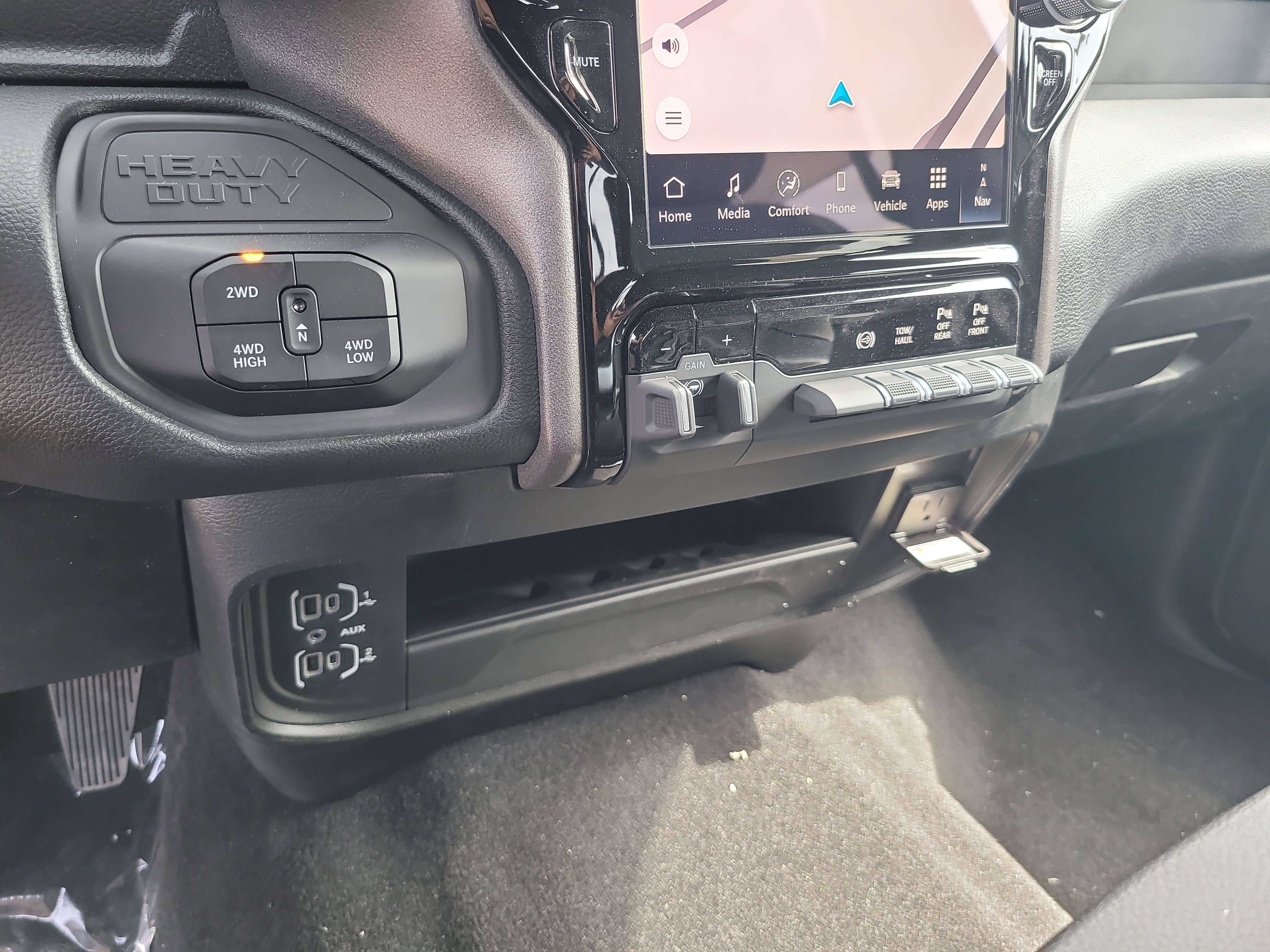 New 2026 RAM 2500 Tradesman AWD/4WD image 18