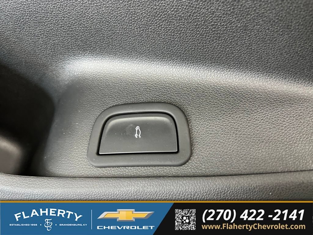 Used 2026 GMC Acadia Elevation w/ Elevation Premium Package FWD image 23