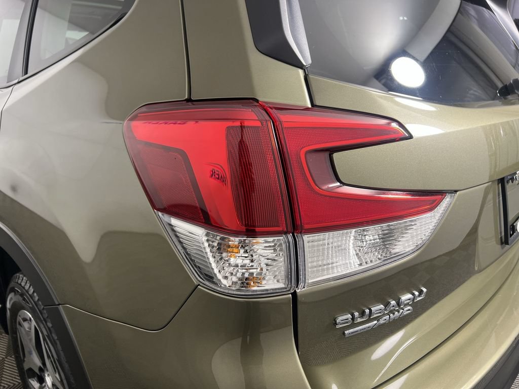 Used 2024 Subaru Forester Premium AWD/4WD image 36