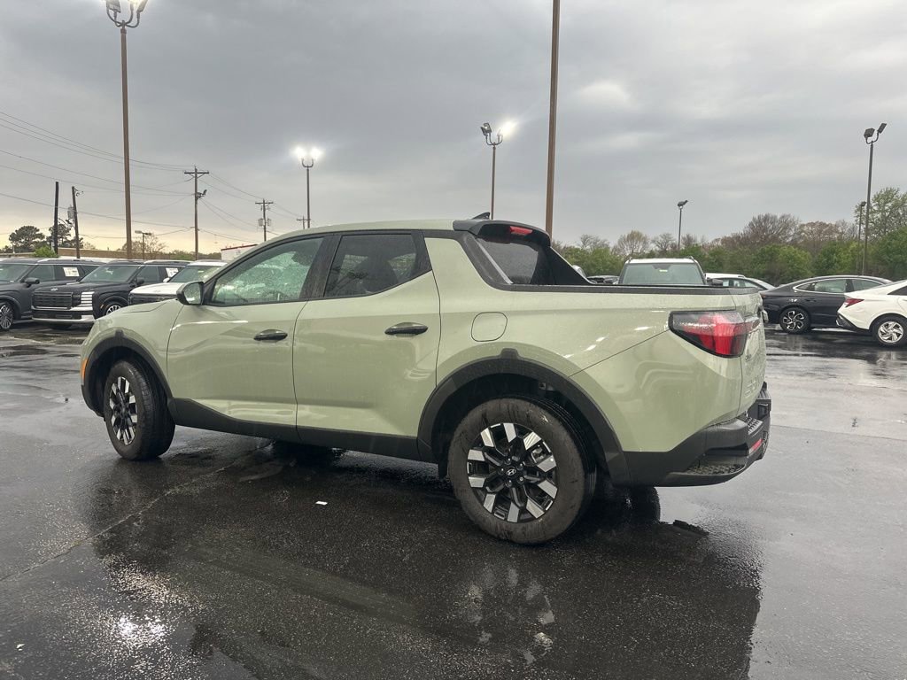 Certified 2025 Hyundai Santa Cruz SE image 9