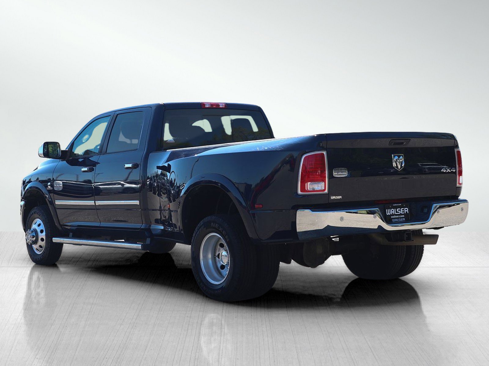 Used 2016 RAM 3500 Laramie Longhorn w/ Convenience Group AWD/4WD image 3