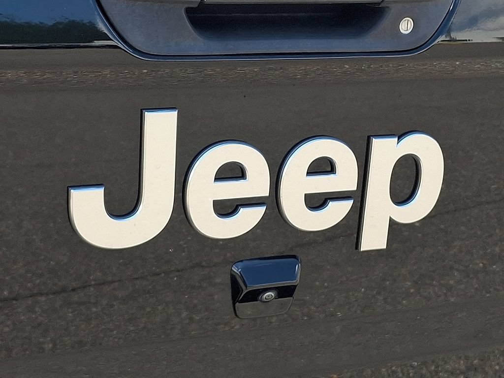 Used 2022 Jeep Gladiator Overland w/ Popular Equipment Package AWD/4WD image 30
