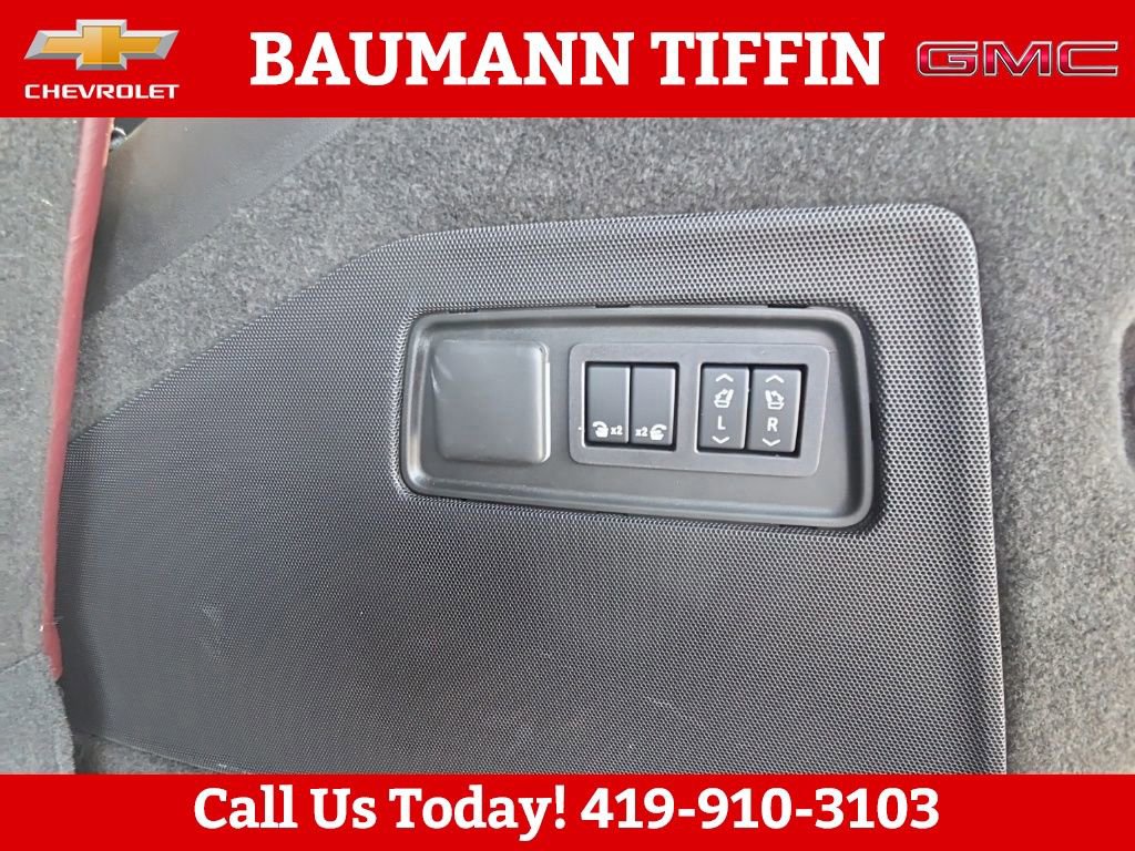 Used 2025 Cadillac Escalade Sport w/ LPO, ONYX Package image 16