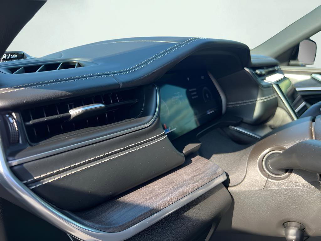 Used 2022 Jeep Grand Cherokee L Overland image 39