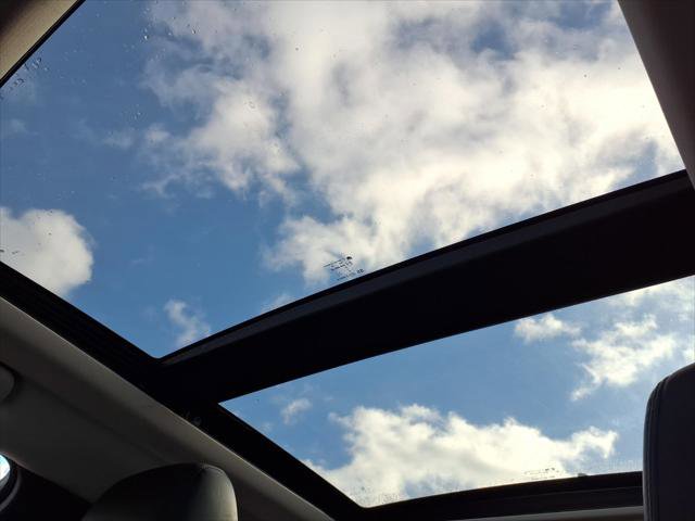 Certified 2020 Chrysler 300 Touring L w/ 300 Premium Group image 8