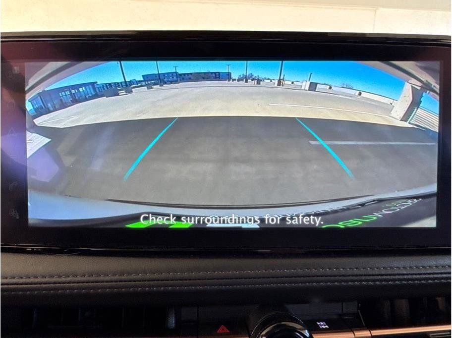 Used 2023 Nissan Ariya AWD image 23