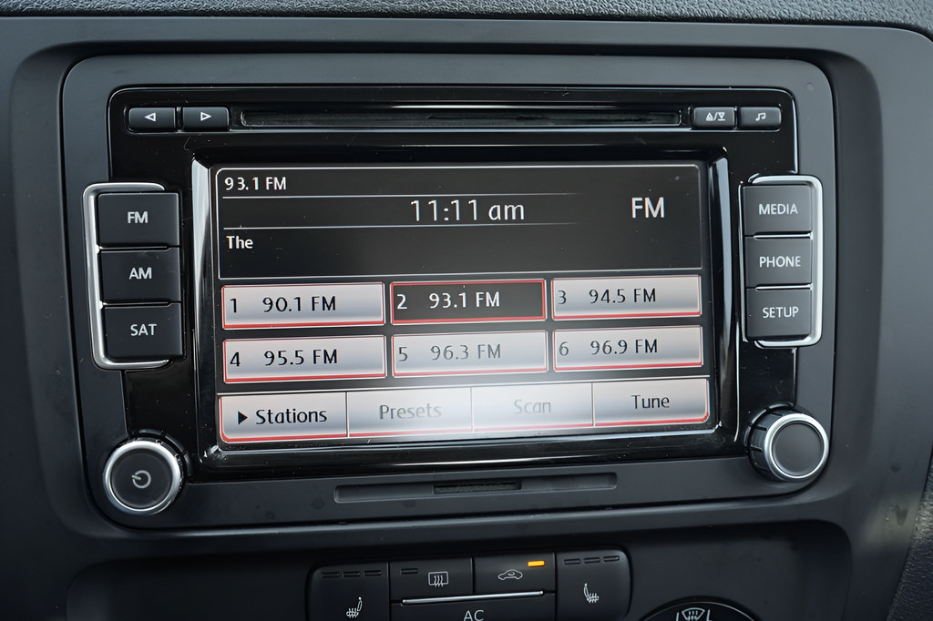 Used 2012 Volkswagen Jetta SE FWD image 34