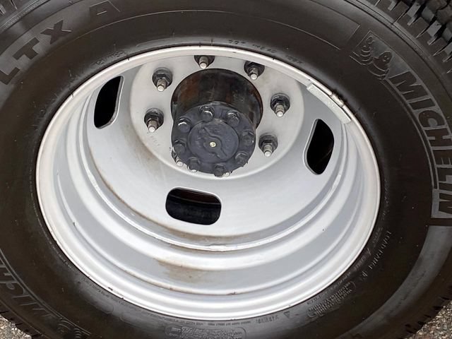Used 2022 Ford F350 XL w/ Power Equipment Group RWD image 27