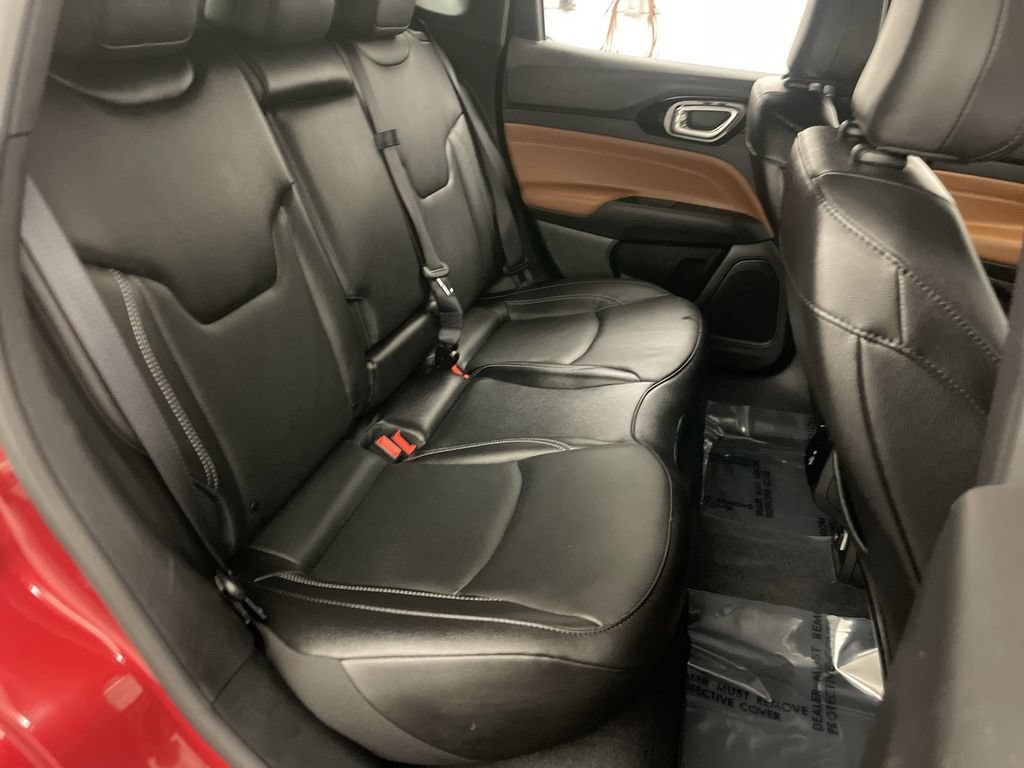 Used 2025 Jeep Compass Limited w/ Elite Group AWD/4WD image 21