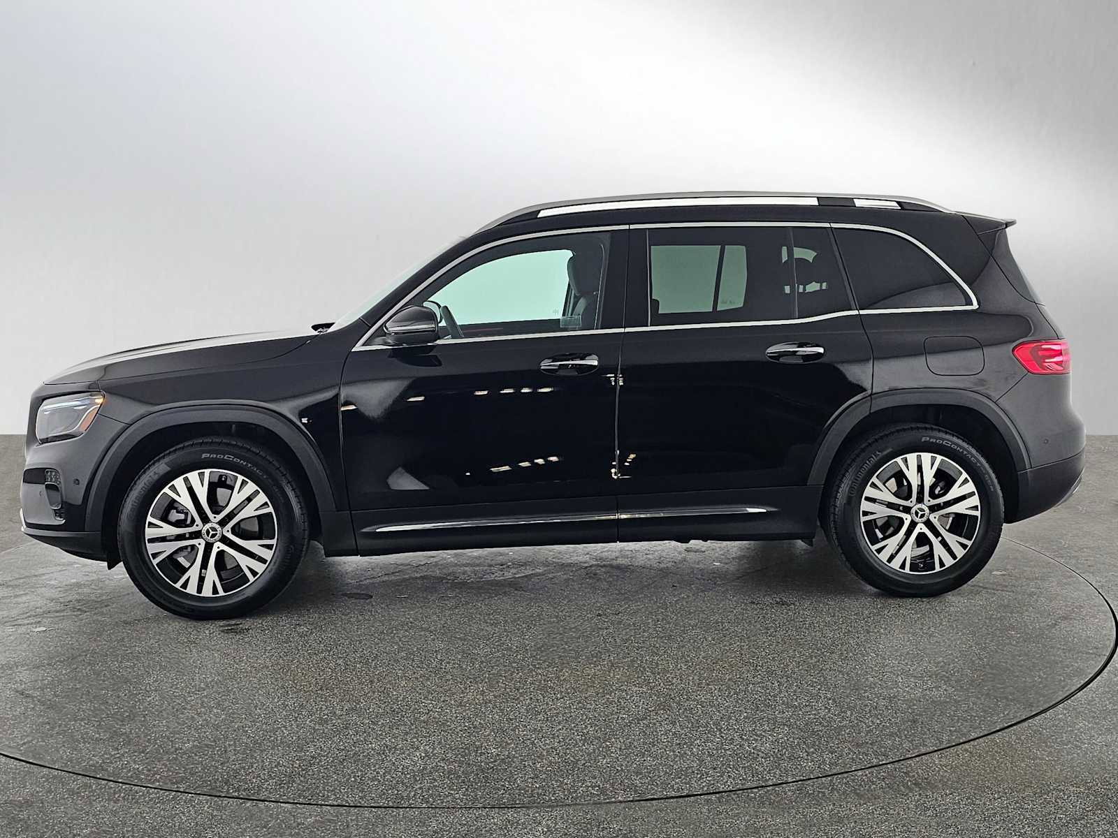 Certified 2025 Mercedes-Benz GLB 250 image 7