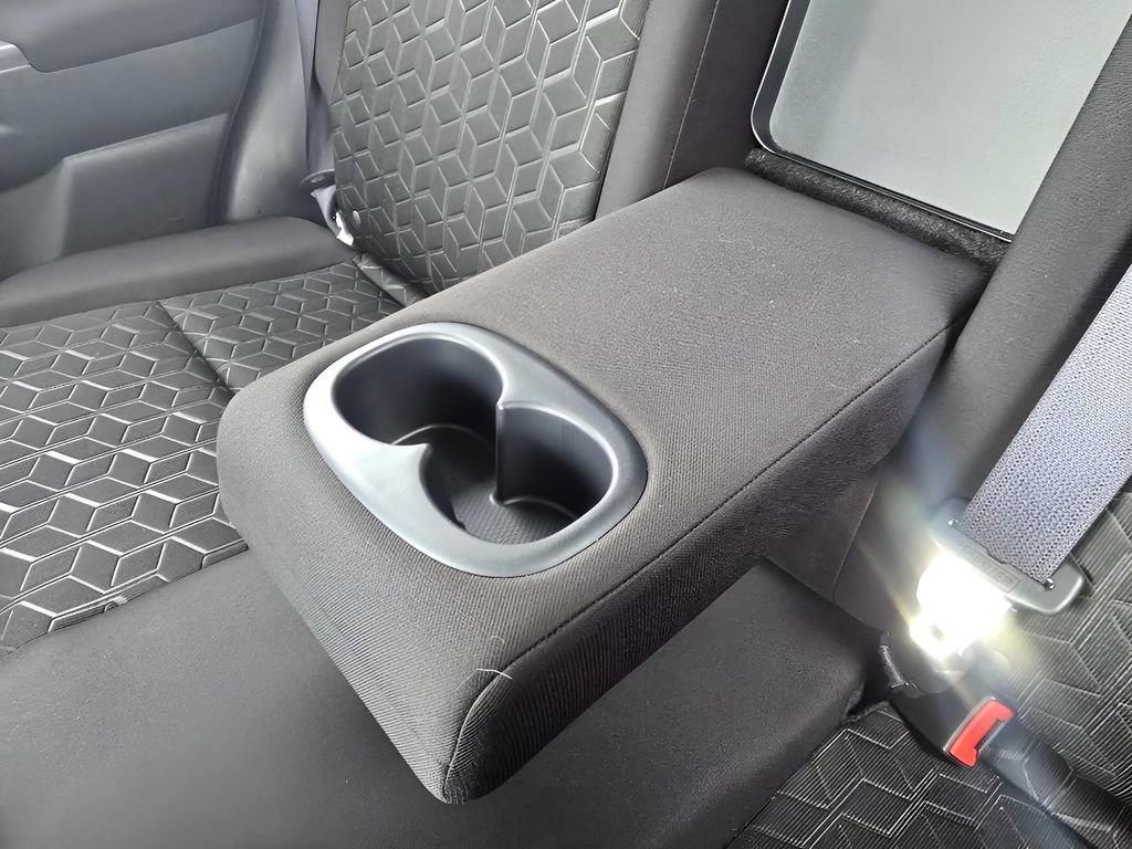 Used 2025 Mitsubishi Outlander Sport ES image 12