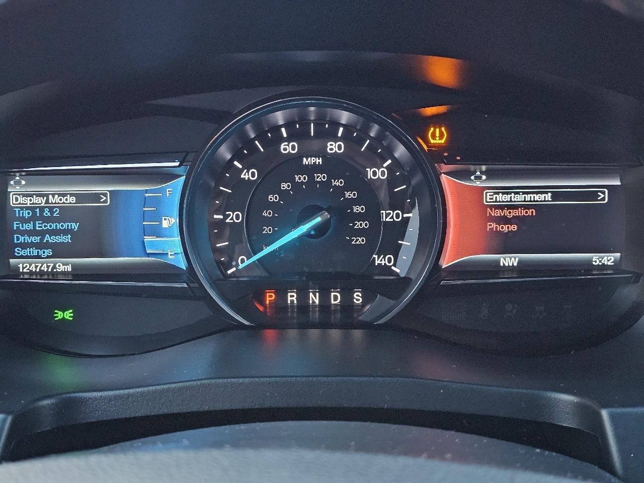 Used 2016 Ford Explorer Limited image 39