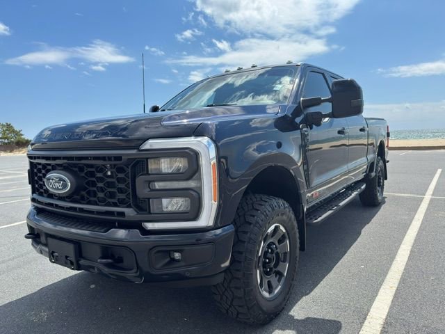 Used 2023 Ford F350 Lariat w/ Lariat Ultimate Package AWD/4WD image 8