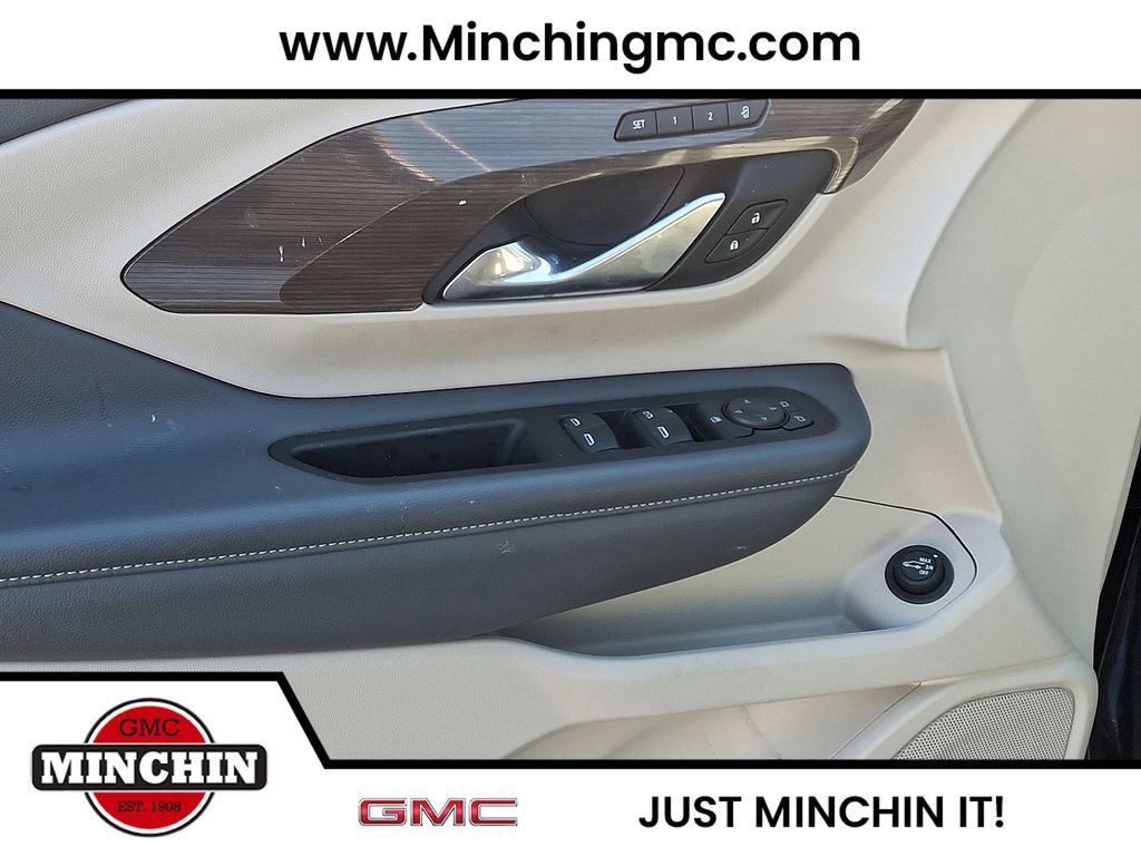 Used 2022 GMC Terrain Denali image 23