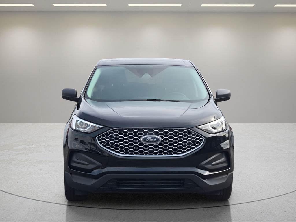 Used 2023 Ford Edge SE AWD/4WD image 2