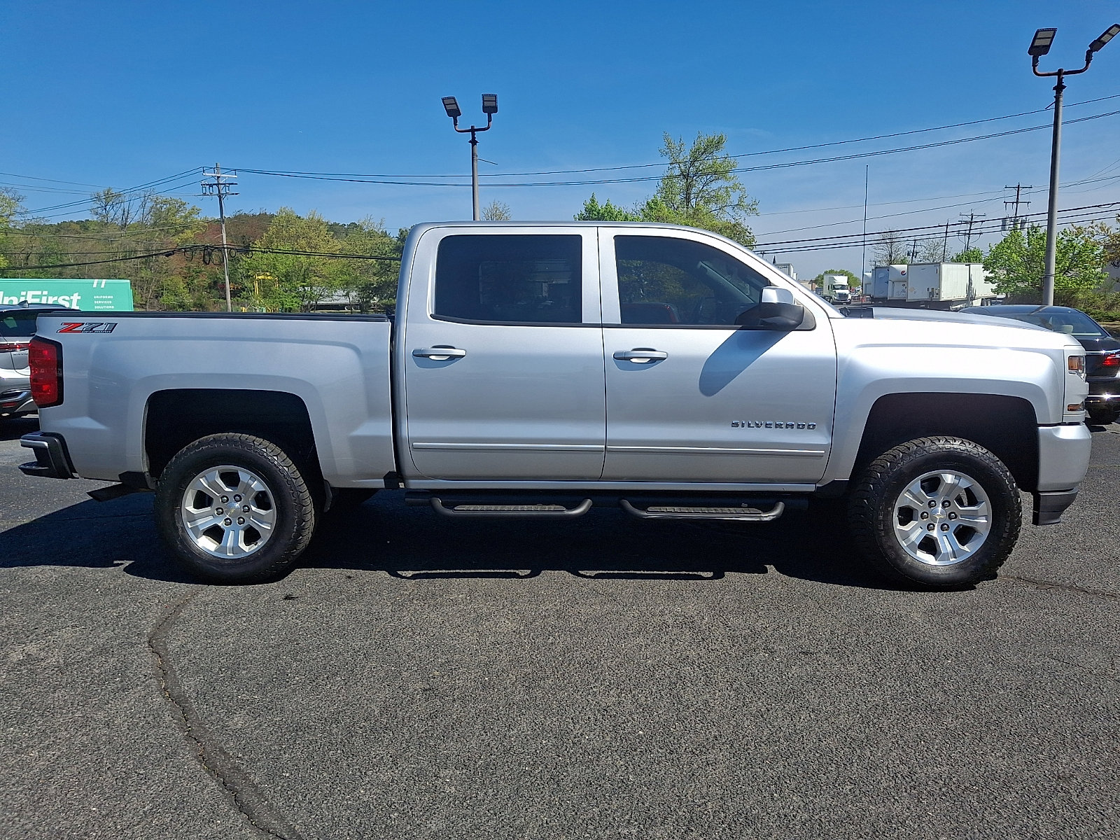 Certified 2018 Chevrolet Silverado 1500 LT w/ All Star Edition AWD/4WD image 8