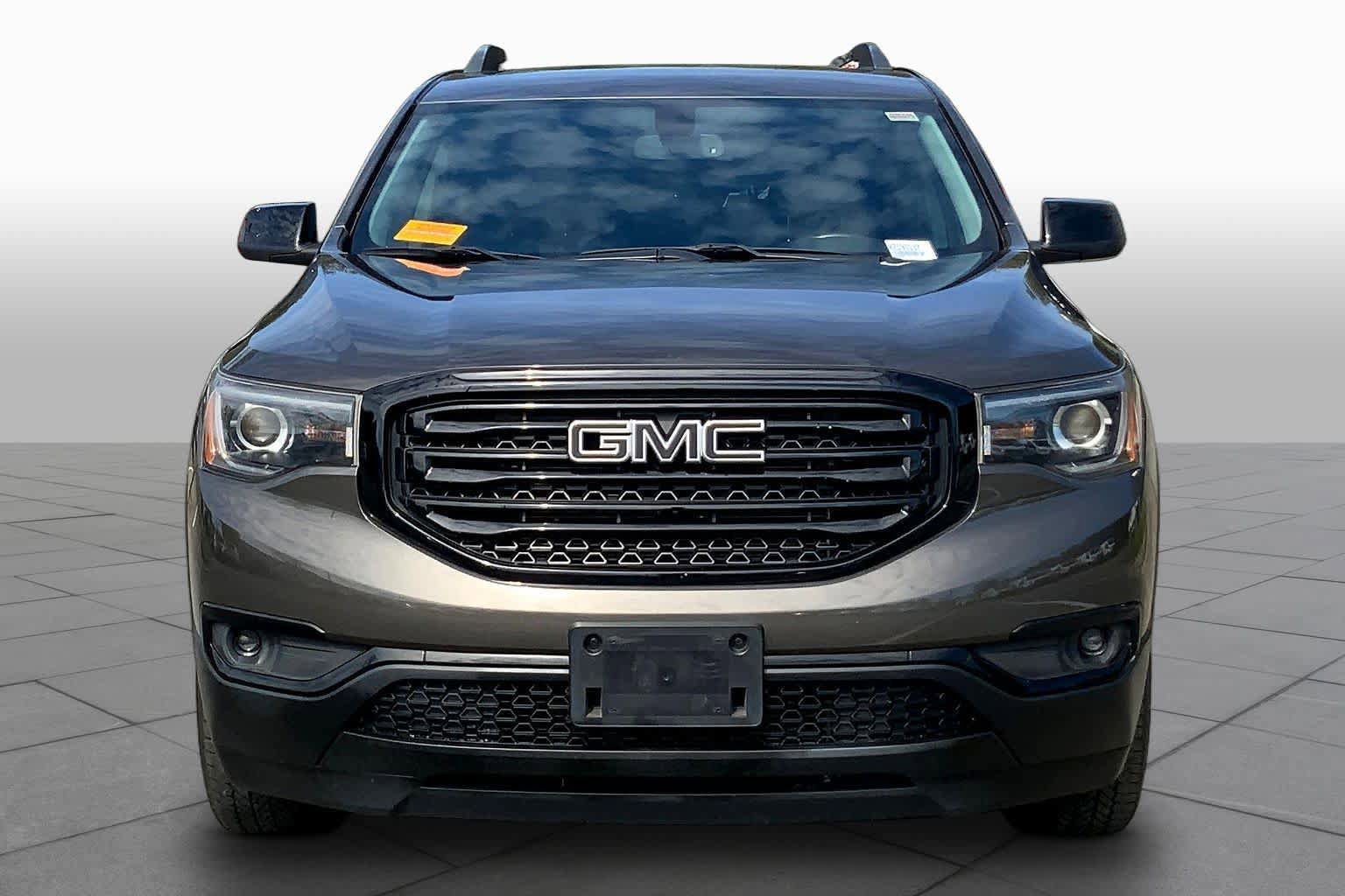Used 2019 GMC Acadia SLT w/ Black Edition image 4