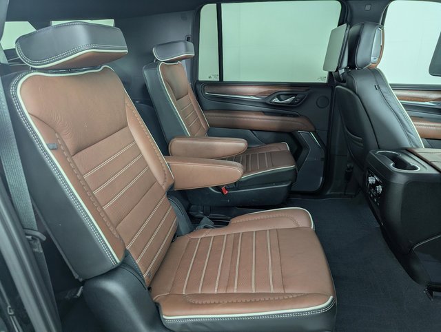 Used 2023 GMC Yukon XL Denali Ultimate image 21