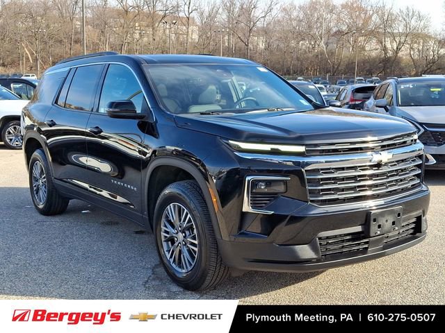 Certified 2025 Chevrolet Traverse LT image 2
