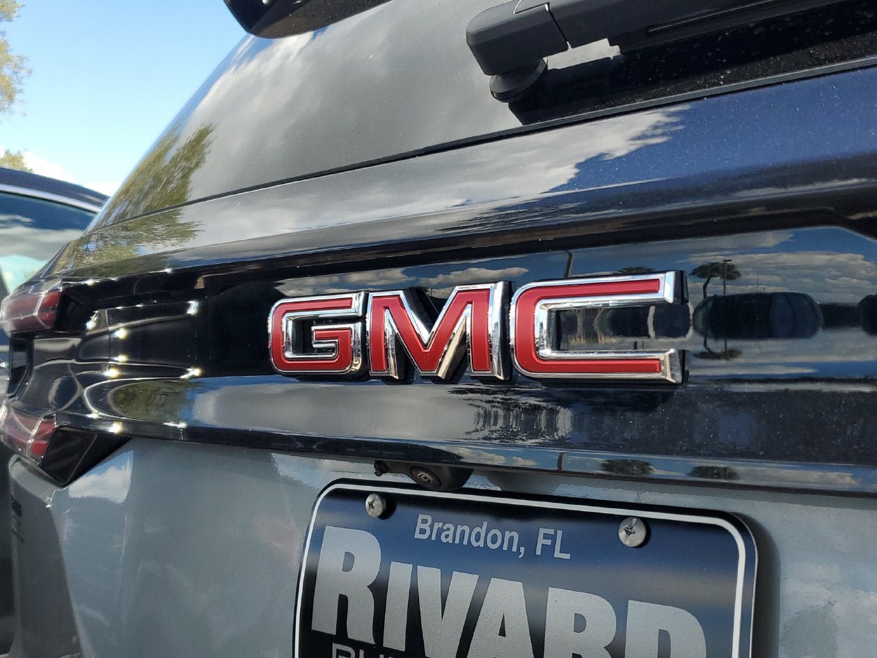 New 2026 GMC Acadia Elevation w/ Elevation Premium Package FWD image 7