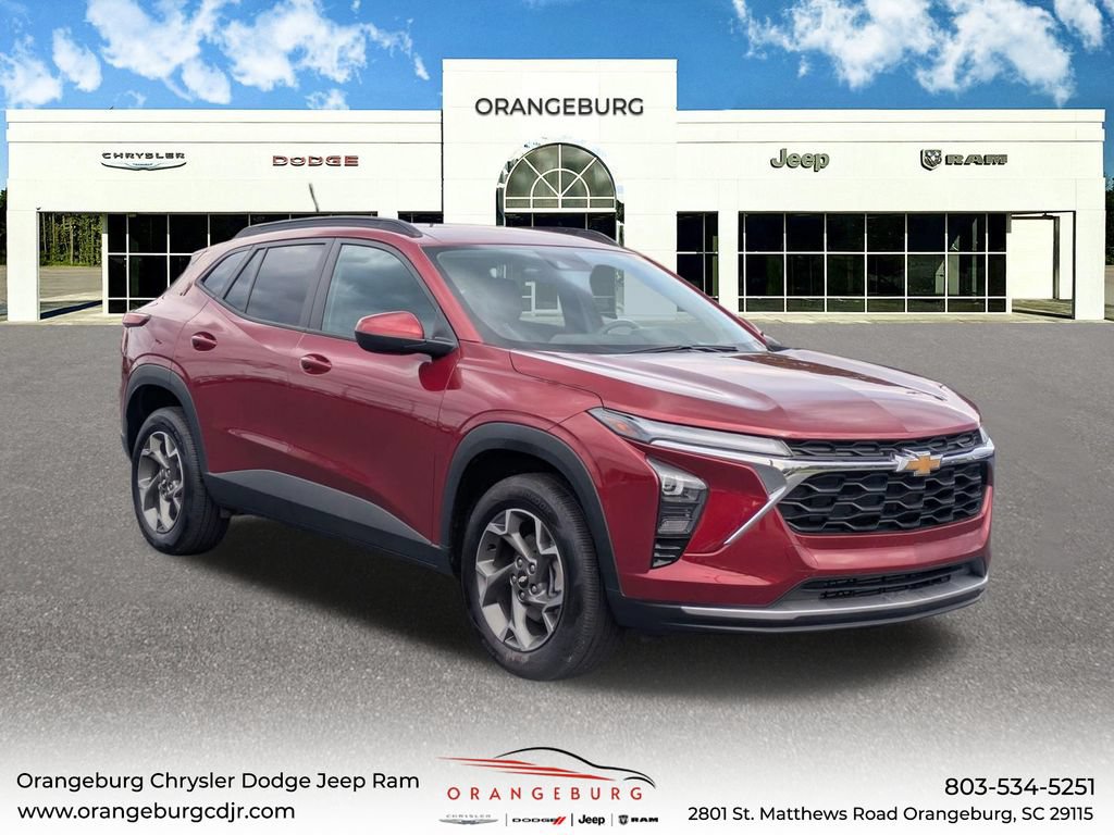 Used 2025 Chevrolet Trax LT