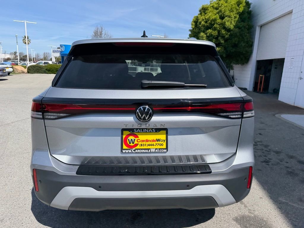 New 2026 Volkswagen Tiguan S FWD image 5