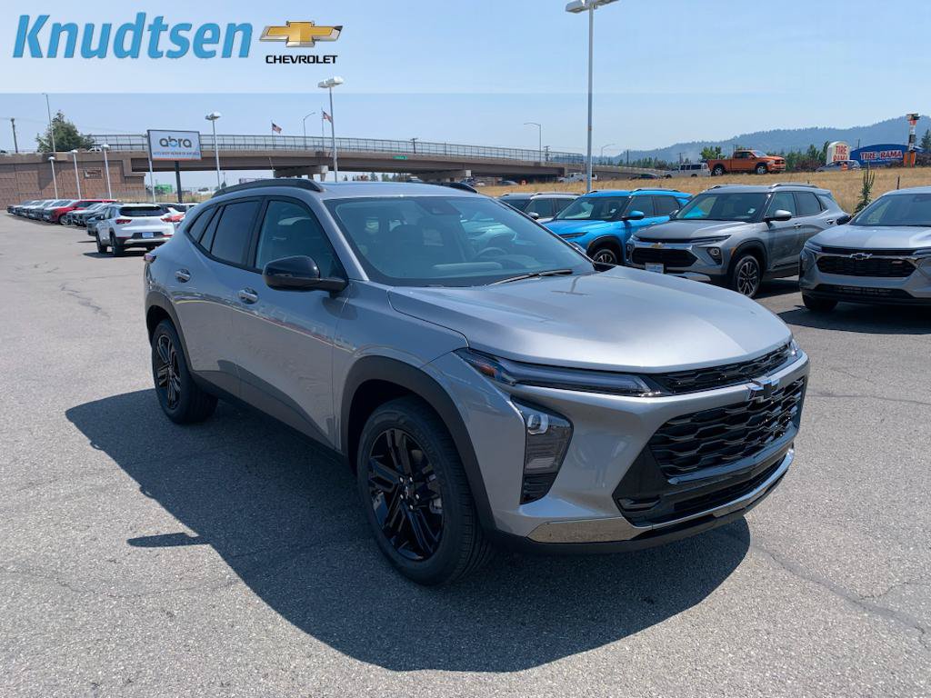 New 2026 Chevrolet Trax ACTIV w/ Sunroof Package