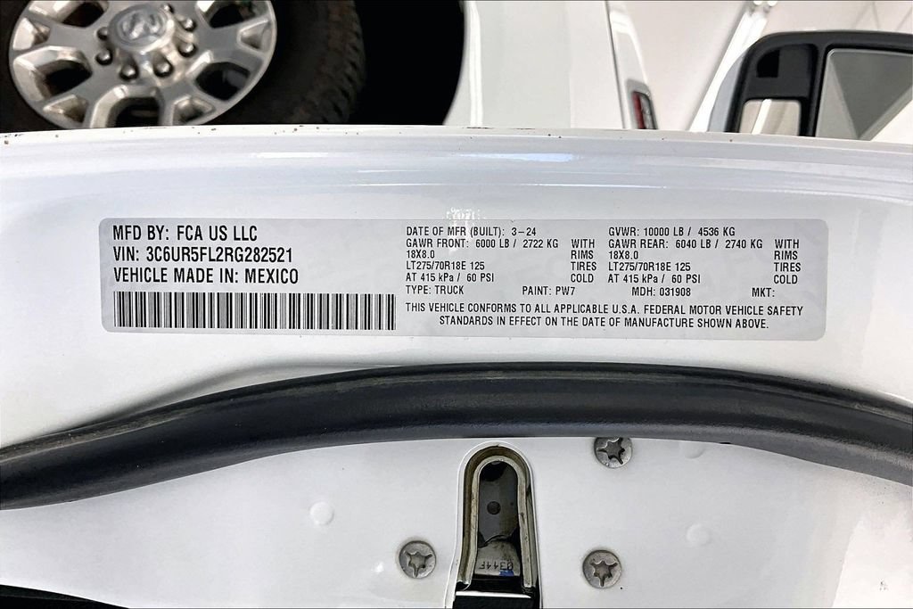 Used 2024 RAM 2500 Laramie AWD/4WD image 36