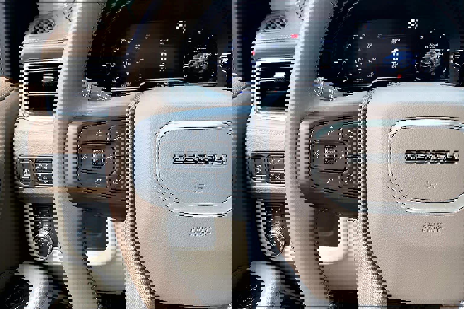 Used 2023 GMC Yukon Denali image 24