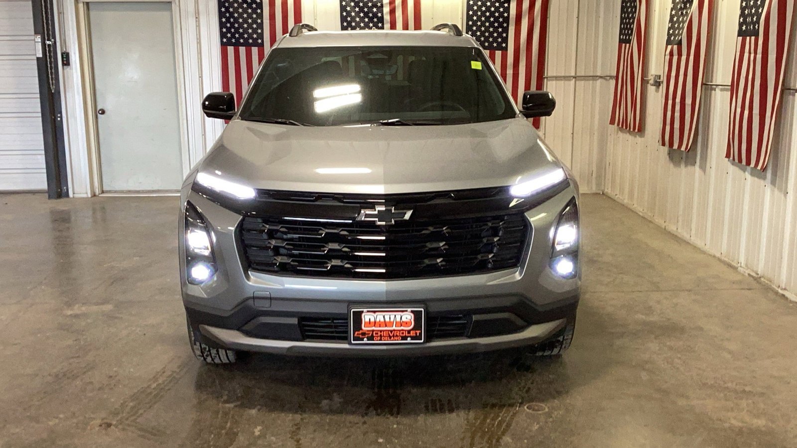 New 2026 Chevrolet Equinox LT w/ Convenience Package II AWD/4WD image 17
