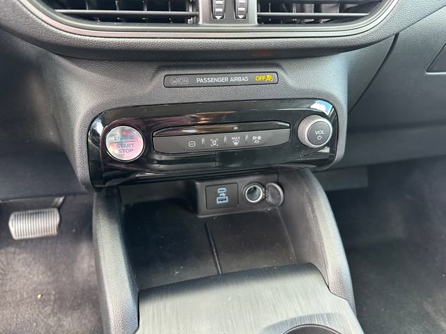 Used 2023 Ford Escape SE image 22